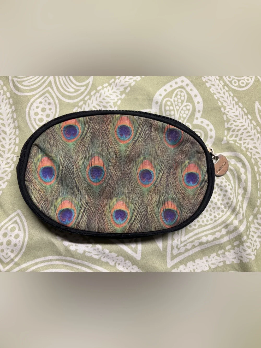Galleria multicolor peacock